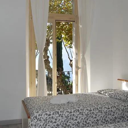 فندق فايرنز