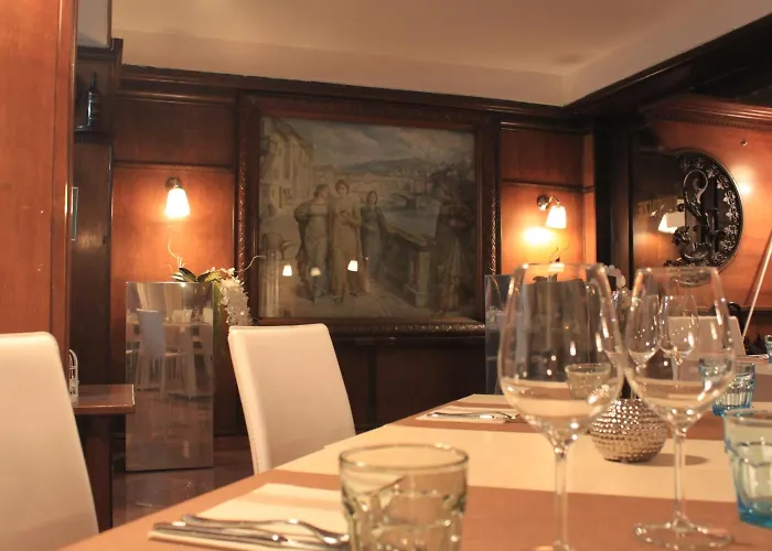 卢加诺佛伦西酒店