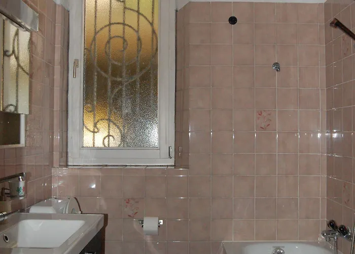 卢加诺佛伦西酒店