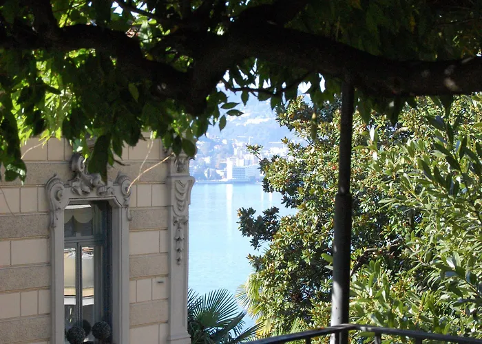 卢加诺佛伦西酒店 3*